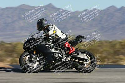 media/Oct-30-2025-Racers Edge (Thu) [[dabbdaf680]]/3-B Group/Session 4 (Turn 9 Side)/